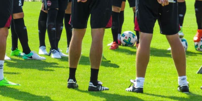 Bundesligavereinen mit Glücksspielwerbung 