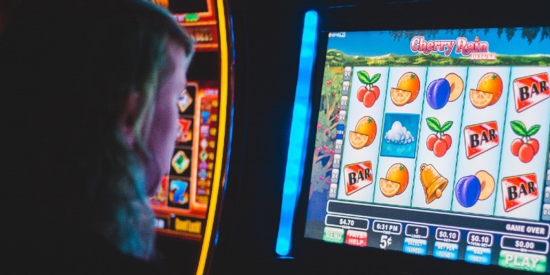 Studie bestätig sinkende Kanalisierungsquote beim Geldspiel wegen Überregulierung