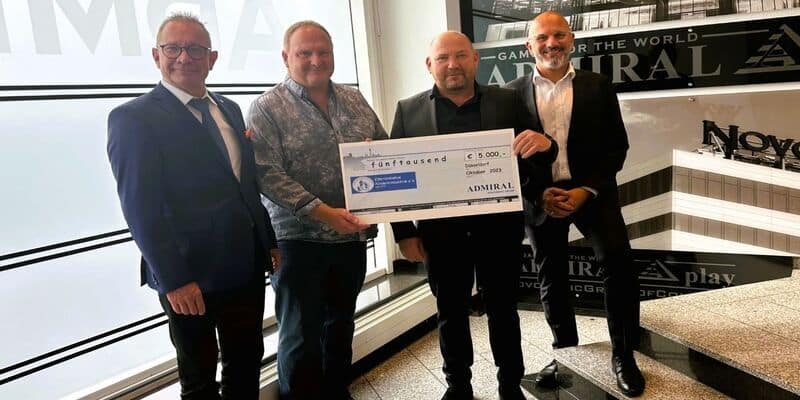 Admiral Play spendet an Elterninitiative Kinderkrebsklinik e.V.