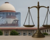 Image of a building in India and scales to weight up the current online gambling situation in India