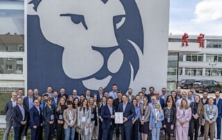 Übereichung des ISO 20671-Status „Zertifizierte Marke“ bei der NOVOMATIC Marketing & Communications Summit.