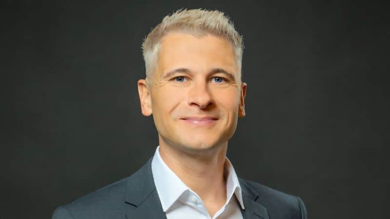 Bastian Scholz, neuer Head of Public Affairs der Merkur Group.