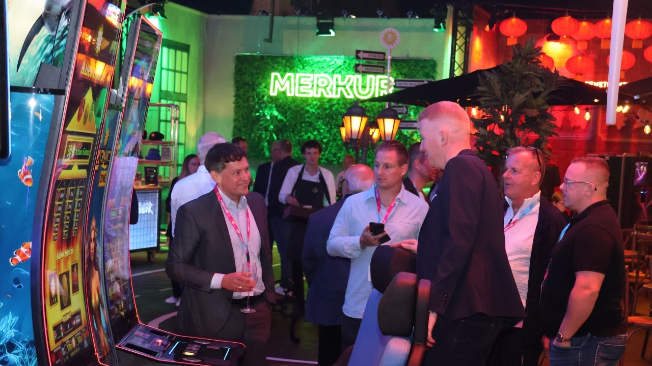 Merkur präsentiert auf der Merkur Xperience 2026 seine neuen Gehäuse.